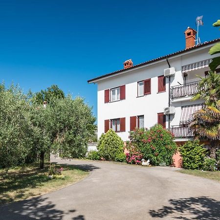 Apartments Marcan Пореч Екстер'єр фото