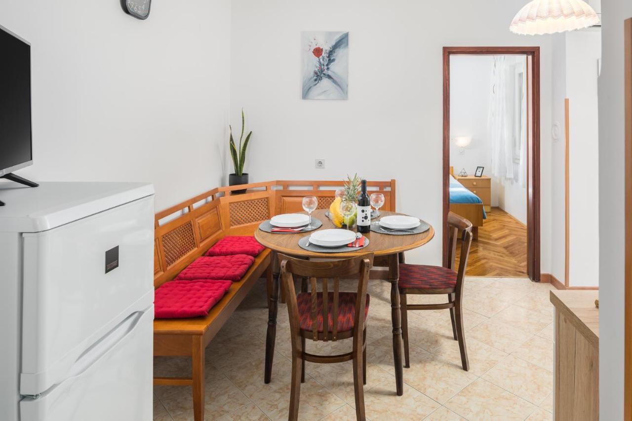 Apartments Marcan Пореч Екстер'єр фото