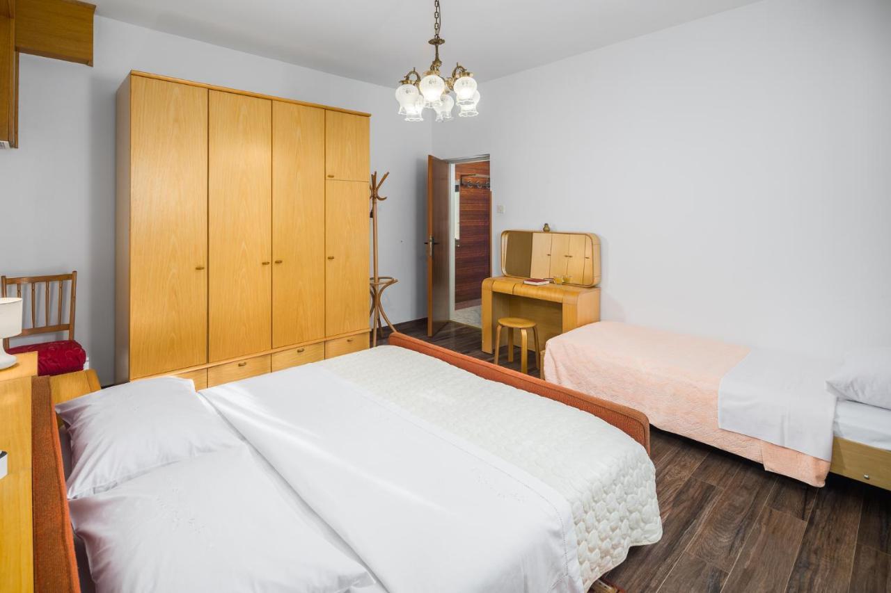 Apartments Marcan Пореч Екстер'єр фото