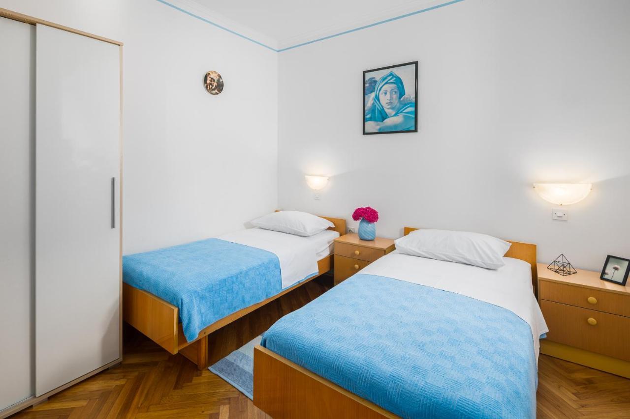 Apartments Marcan Пореч Екстер'єр фото